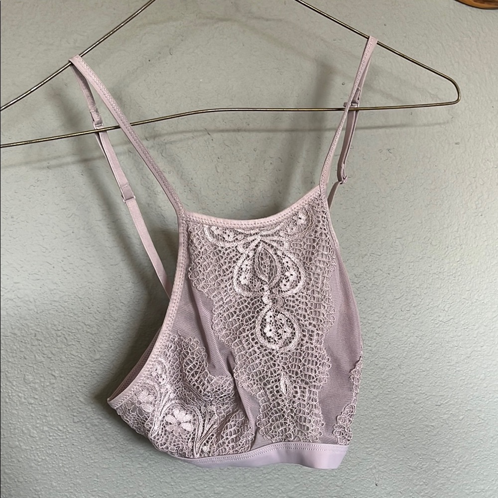 Delicate Lace Bralette in Soft Pink